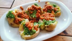 Papas Arrugadas con Mojos Recept (Canarische Gerimpelde Aardappelen met Dips)